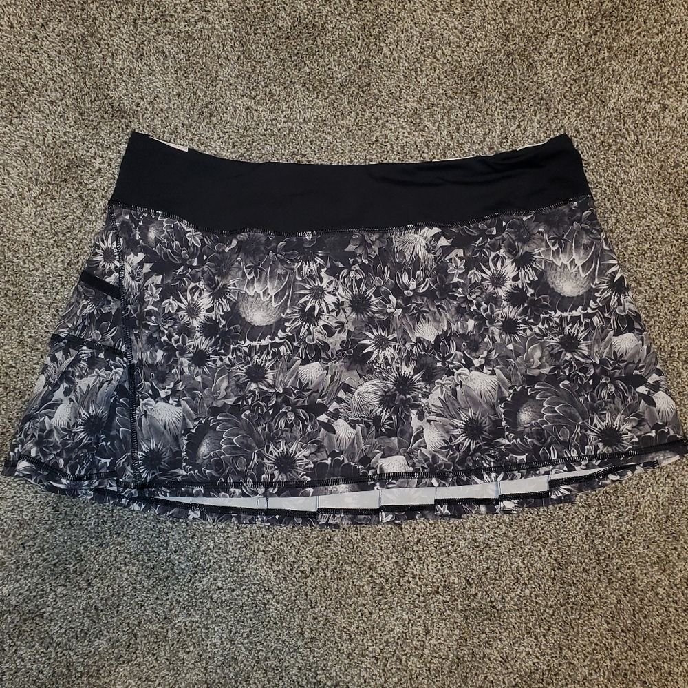 Lululemon tennis skort